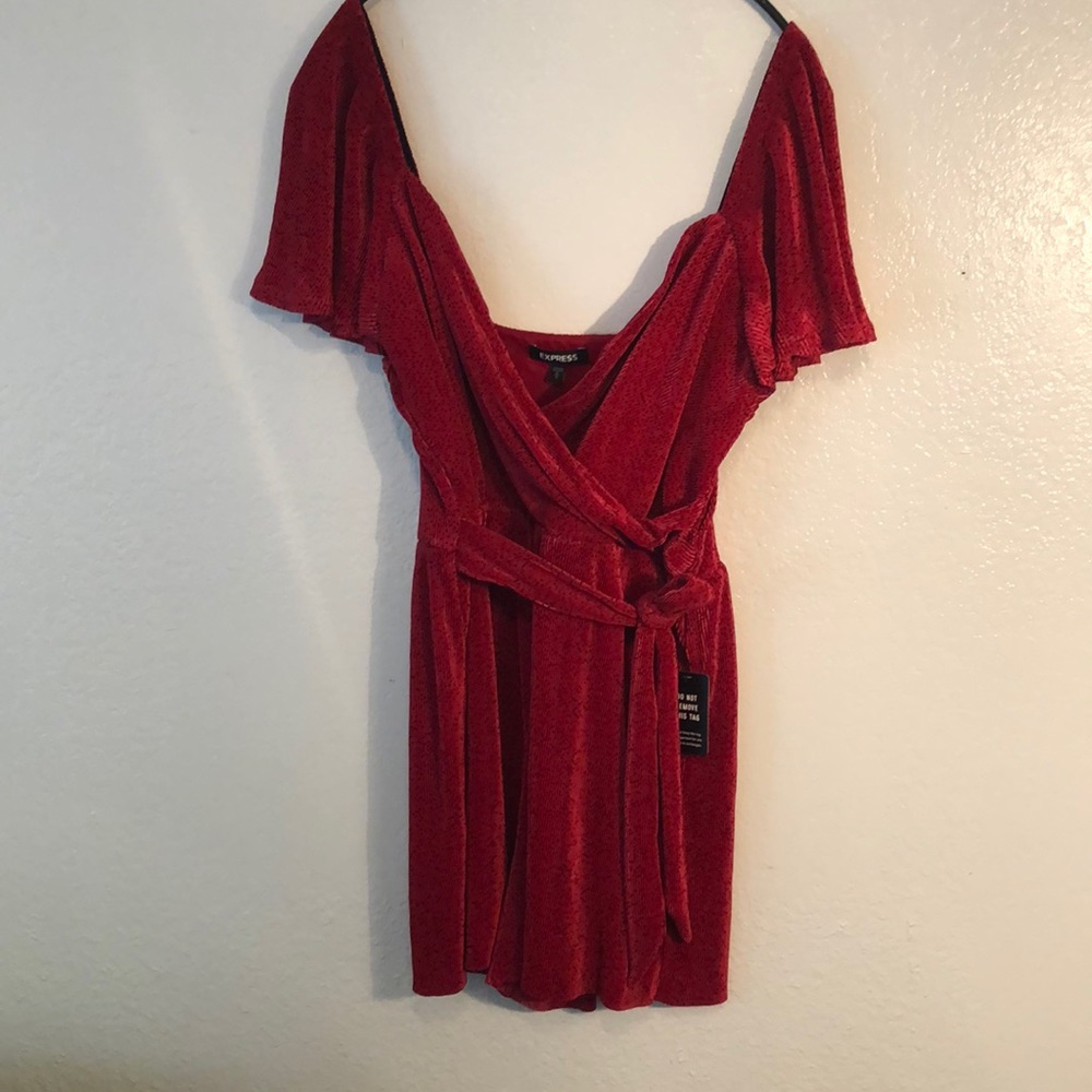 Express Romper with tie waist belt
